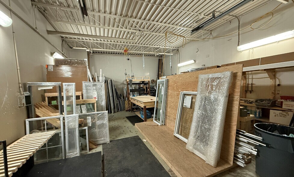 More Photos Of 5214 Gaetz Ave, Red Deer Auto Dealership For Sale