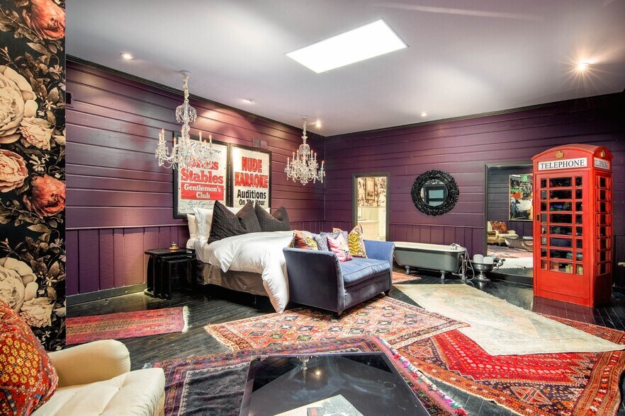 More Photos Of 213 3rd Ave N, Nashville Storefront Retail Office For Sale