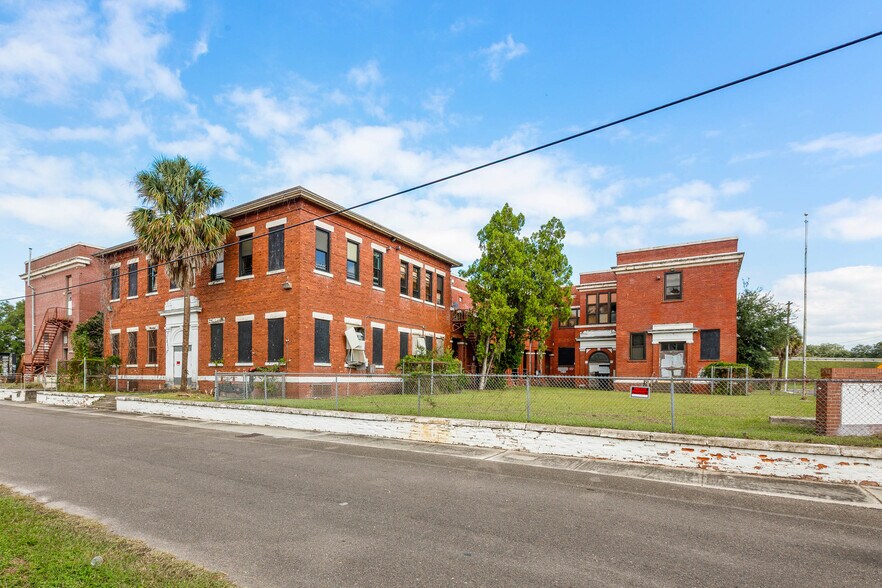 More Photos Of 1221 E 16th St, Jacksonville Schools For Sale