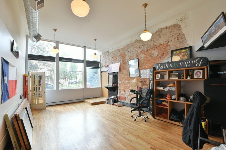 More Photos Of 2700 Arapahoe St, Denver Storefront Retail Office For Lease