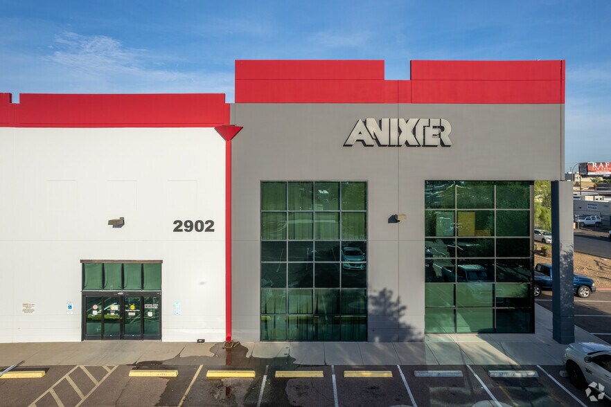 More Photos Of 2902 S 44th St, Phoenix Warehouse For Lease