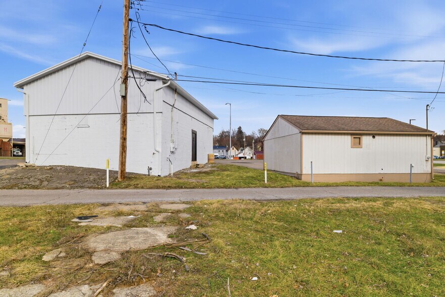 More Photos Of 400 5th Ave, New Brighton Auto Repair For Sale