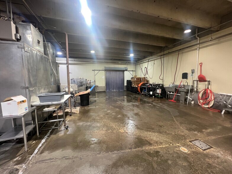 More Photos Of 2011 E 58th Ave, Denver Industrial For Sale