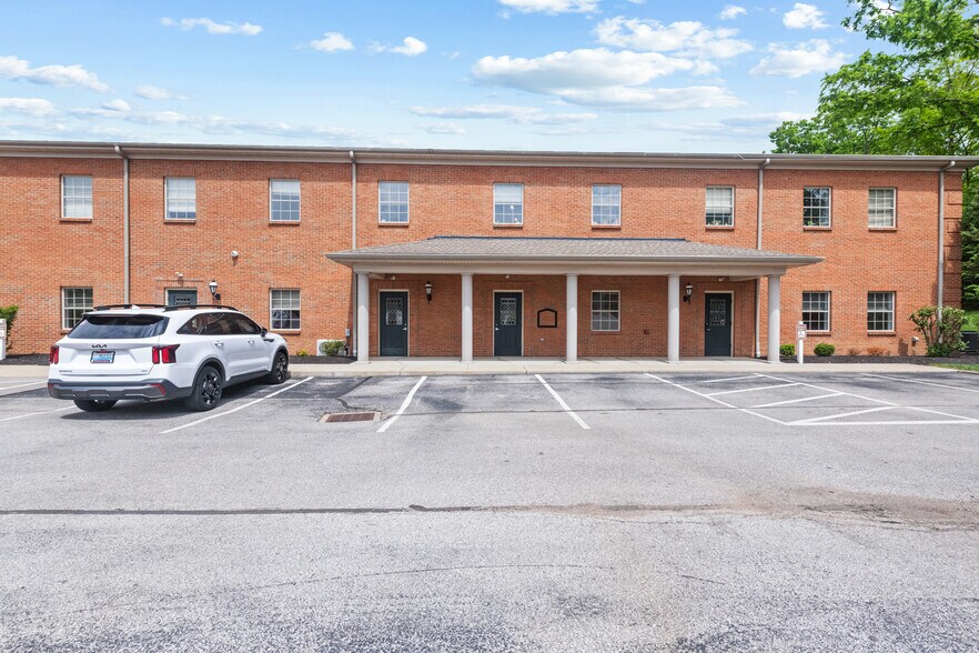 Primary Photo Of 2161-2181 Chamber Center Dr, Fort Mitchell Office For Lease