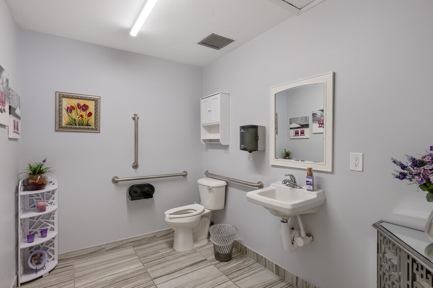 More Photos Of 5758 Cooley Lake Rd, Waterford Daycare Center For Sale