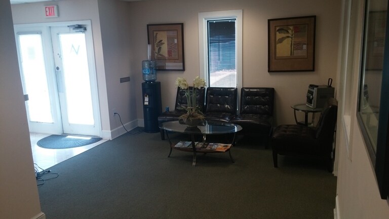 More Photos Of 710 Denbigh Blvd, Newport News Office For Lease