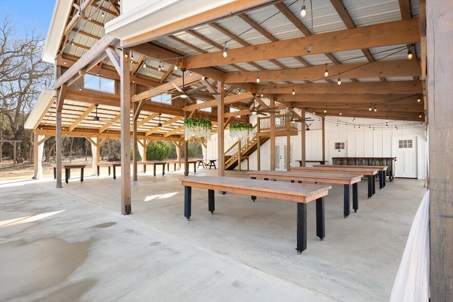 More Photos Of 18186 State Highway 74B, Washington Specialty For Sale