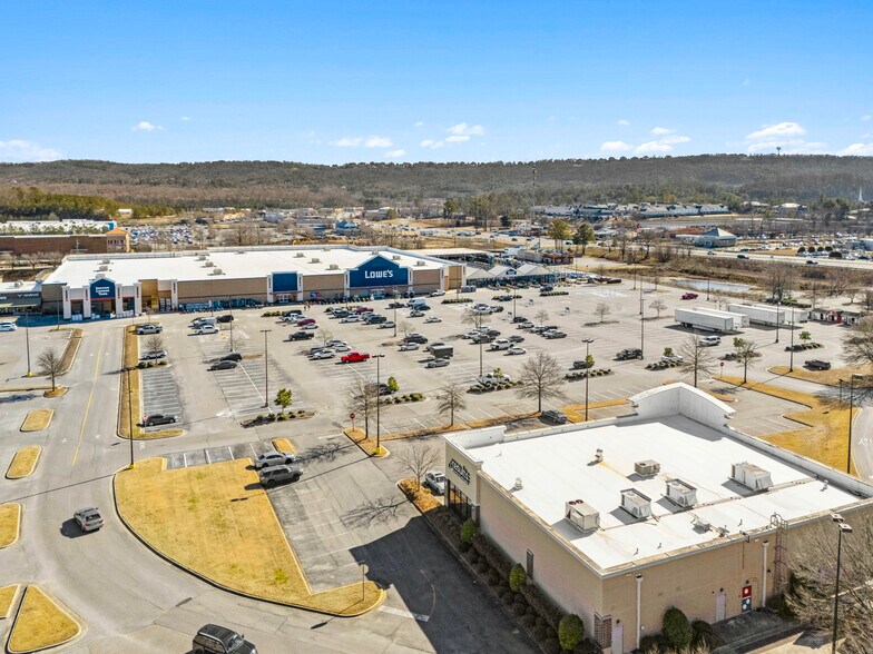 More Photos Of 5287-5291 Highway 280, Birmingham General Retail For Sale