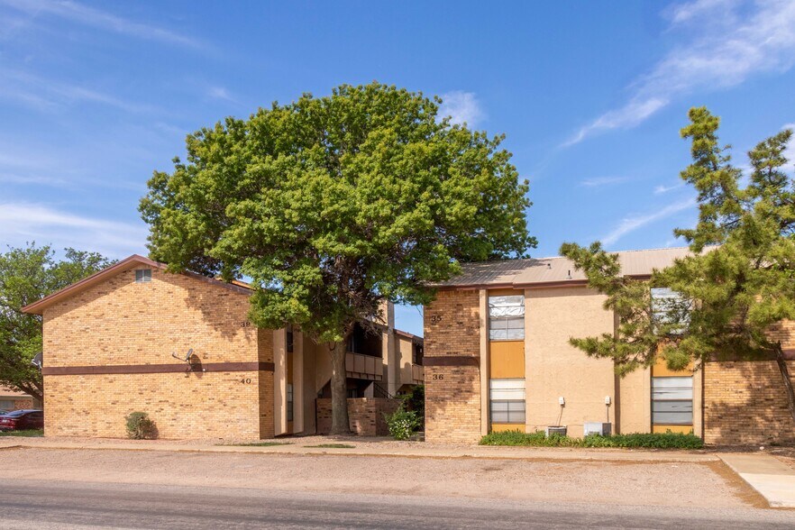 More Photos Of 1102 Sherman Ave, Levelland Apartments For Sale