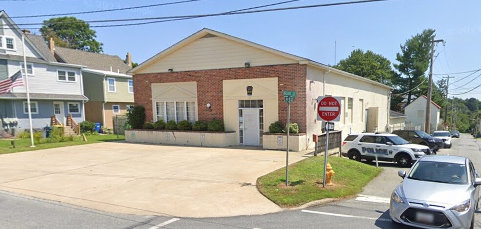 Primary Photo Of 115 N Broad St, Kennett Square Office For Sale