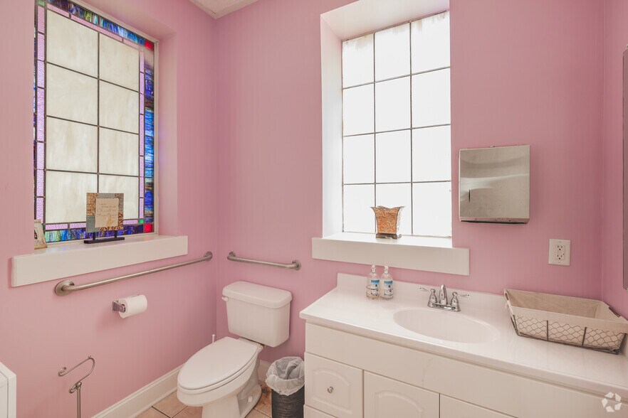 More Photos Of 835 Magnolia Rd, Charleston Religious Facility For Sale