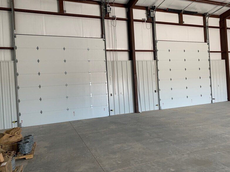 More Photos Of 2277 Ocotillo Dr, Pecos Warehouse For Sale