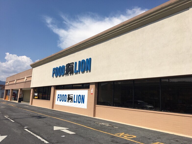 More Photos Of 920 S Craig Ave, Covington Unknown For Lease