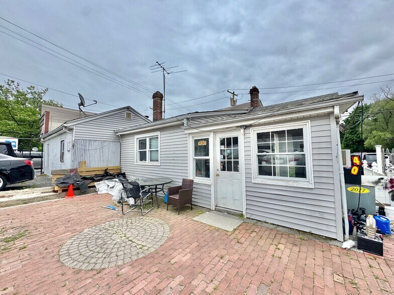 More Photos Of 1969-1973 New York Ave, Huntington Station Freestanding For Sale