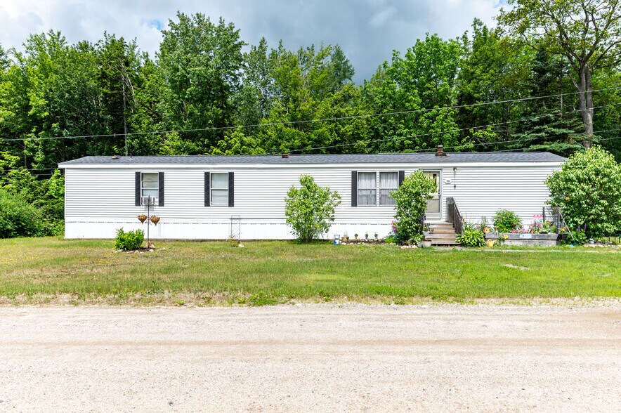 More Photos Of Golden Oaks Road, Albany Manufactured Housing Mobile Home Park For Sale