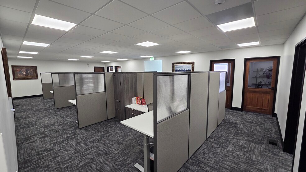 More Photos Of 1570 Elk Creek Dr, Idaho Falls Office For Lease