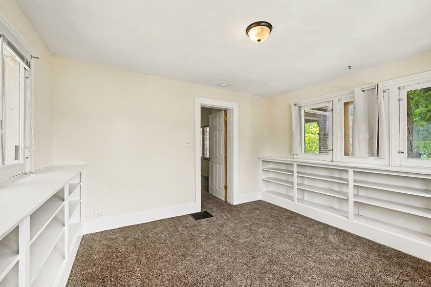 More Photos Of 611 Delaware Ave, Dayton Apartments For Sale