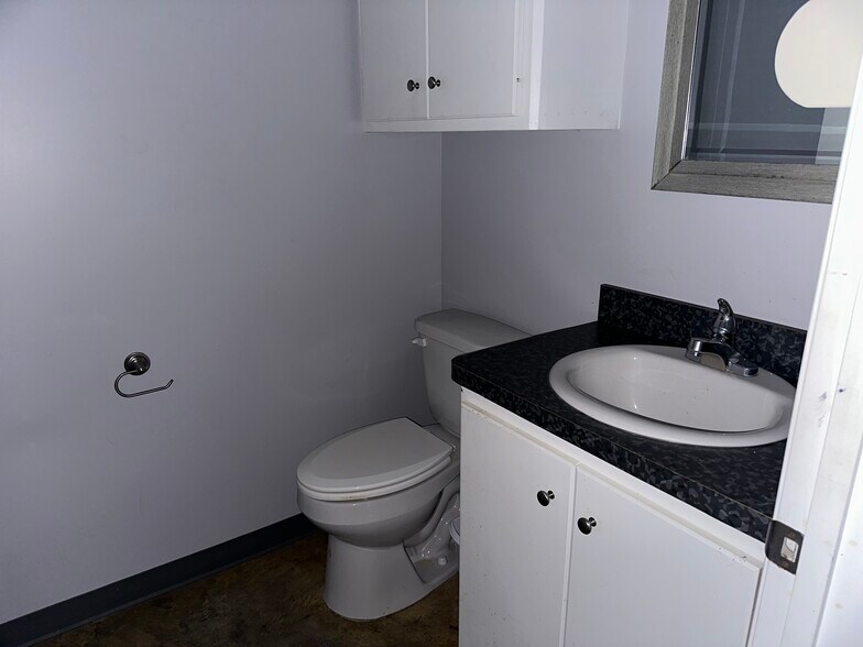 More Photos Of 1796 Simpson Highway 49, Magee Flex For Sale