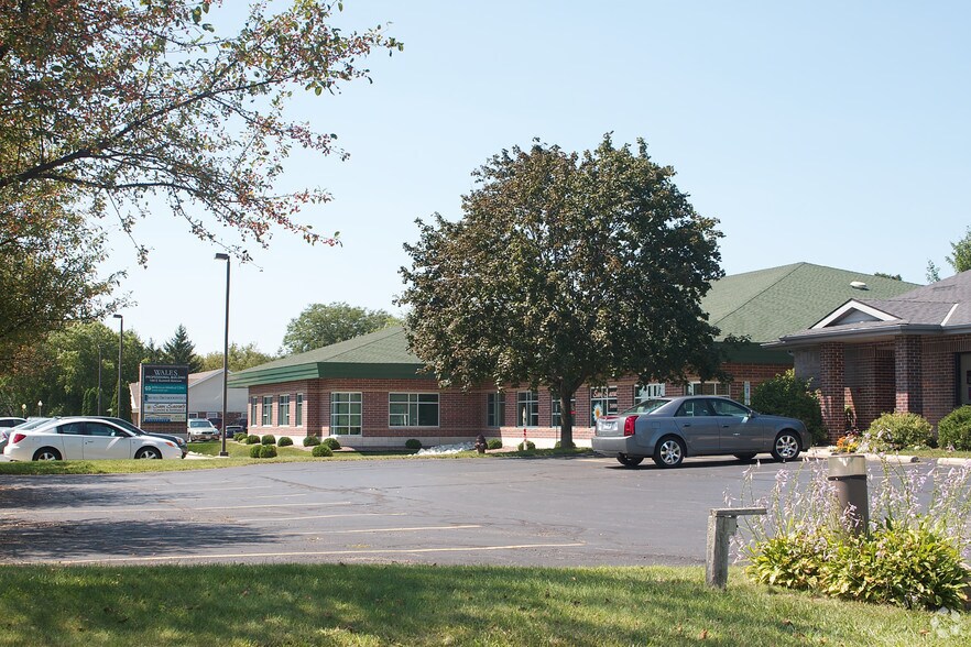 More Photos Of 144 E Summit Ave, Wales Medical For Sale