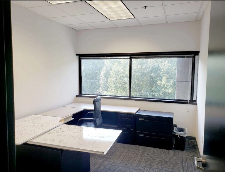 More Photos Of 1 Corporate Pl S, Piscataway Office For Lease