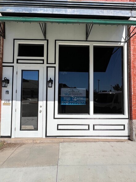 More Photos Of 101 N Broadway St, Hugo Freestanding For Lease