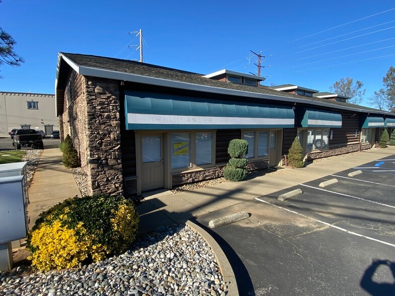 More Photos Of 3971 Durock Rd, Shingle Springs Showroom For Sale