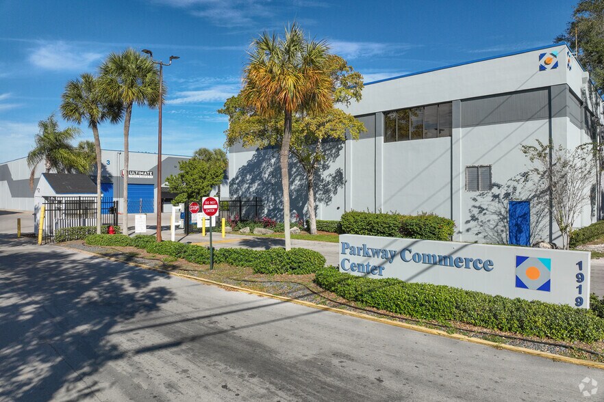 Primary Photo Of 1919 NW 19th St, Fort Lauderdale Warehouse For Lease