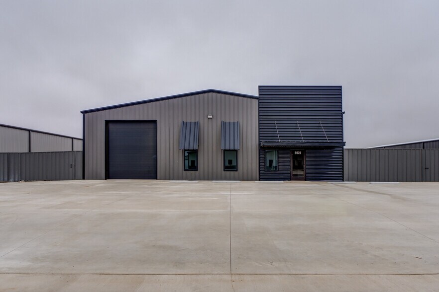 More Photos Of 8922 County Road 6820, Lubbock Warehouse For Sale