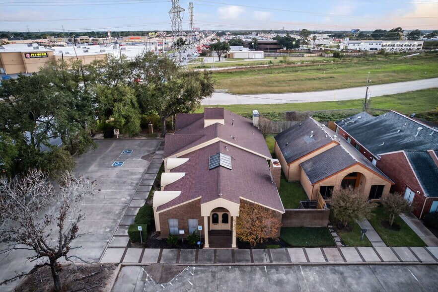 More Photos Of , Houston Office For Sale