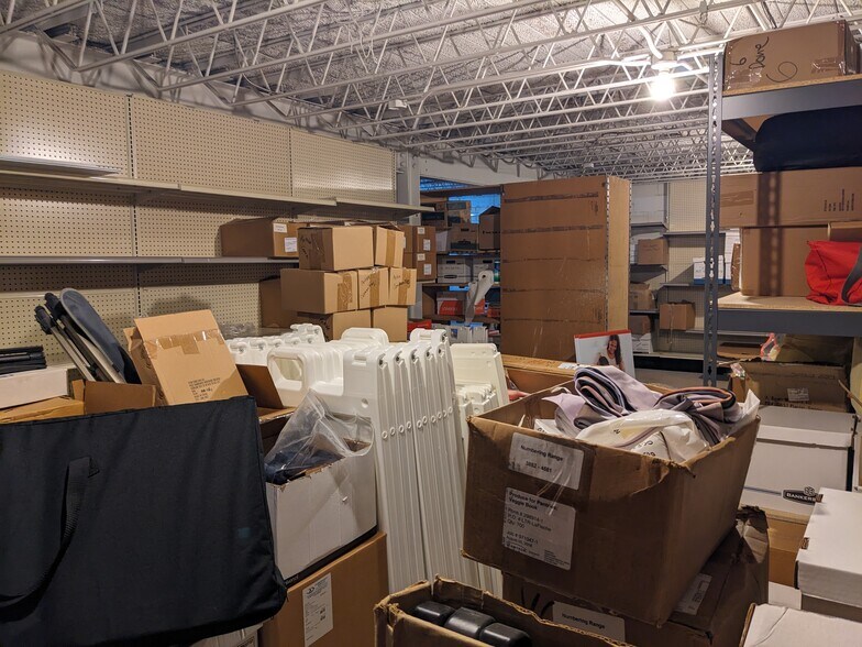 More Photos Of 1213 Center St, Lansing Medical For Sale