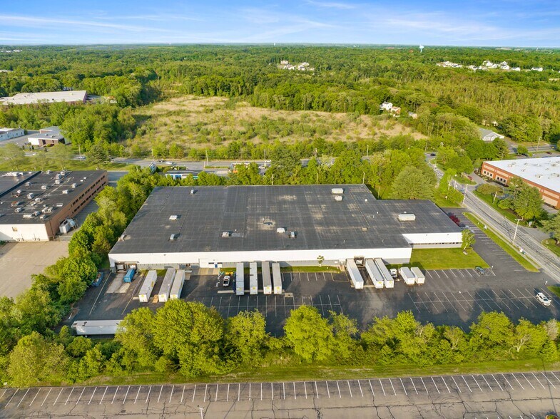 More Photos Of 5 Dan Rd, Canton Manufacturing For Lease