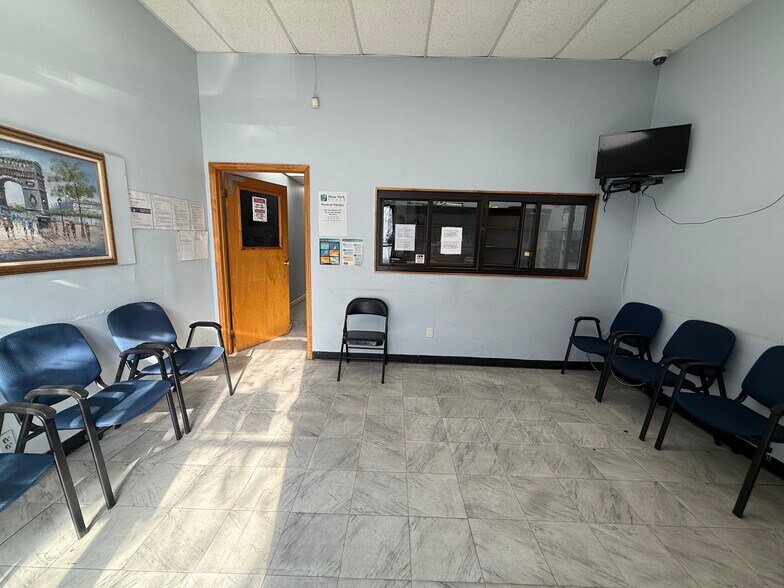 More Photos Of 235 Wyckoff Ave, Brooklyn Storefront Retail Residential For Lease