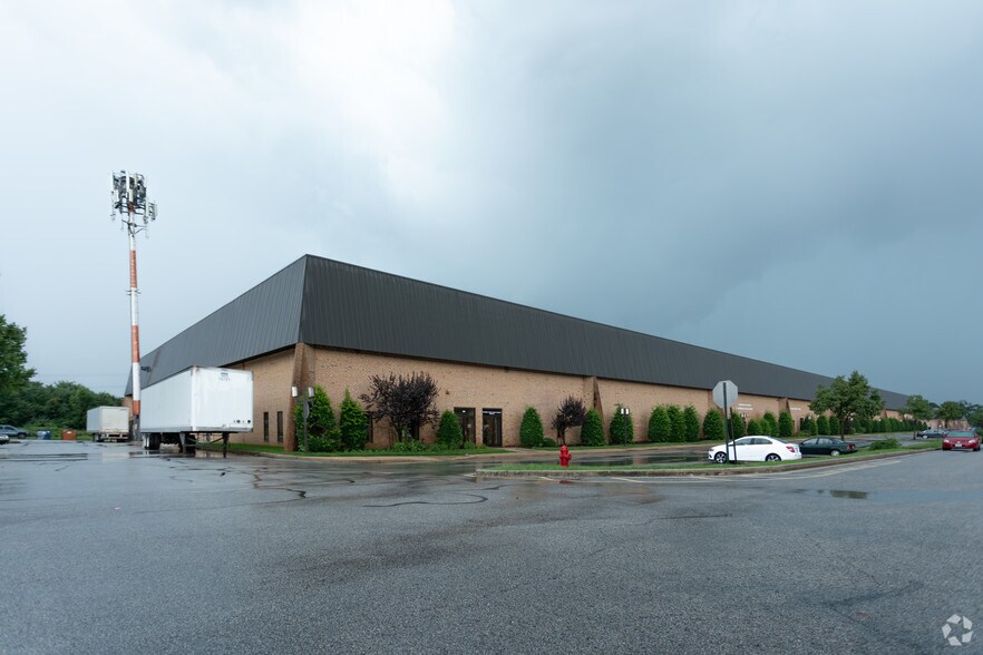 More Photos Of 9611 Pulaski Park Dr, Middle River Warehouse For Lease