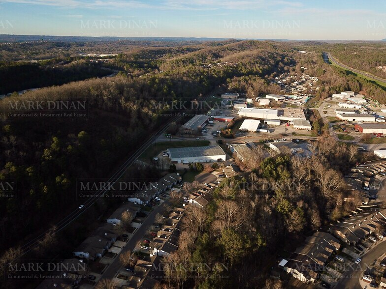 More Photos Of 40 Commerce Dr, Pelham Showroom For Sale