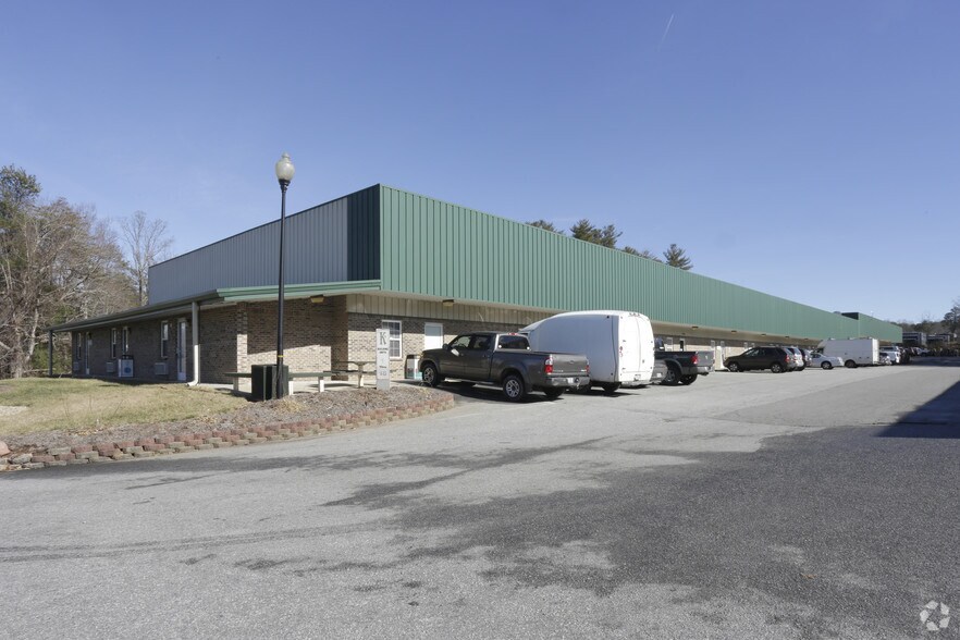 Primary Photo Of 1-18 Business Park Cir, Arden Light Distribution For Lease