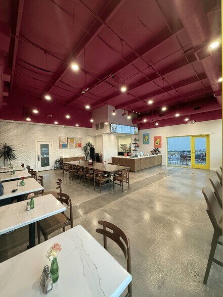 More Photos Of 3995 Richmond Ave, Houston Storefront Retail Office For Lease