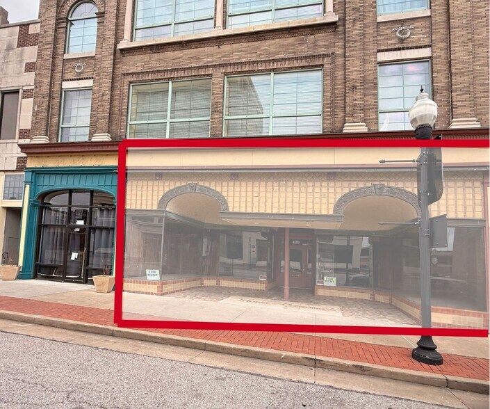 More Photos Of 405-409 S Main St, Joplin Apartments For Lease