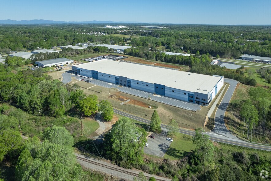 More Photos Of 370 Old Spartanburg Hwy, Wellford Distribution For Sale