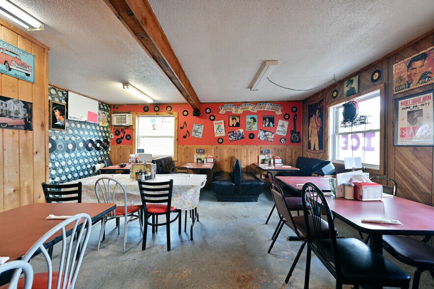 More Photos Of 28407 County Road H, Webster Restaurant For Sale