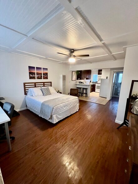 More Photos Of 1014 N Oxford Ave, Los Angeles Apartments For Sale