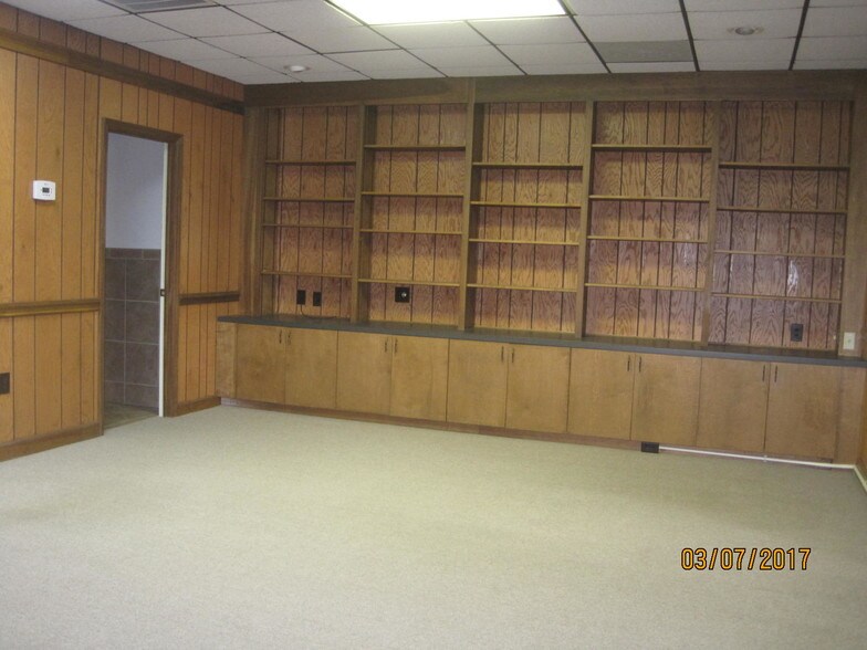 More Photos Of 2907 Fort Bragg Rd, Fayetteville Storefront Retail Office For Lease
