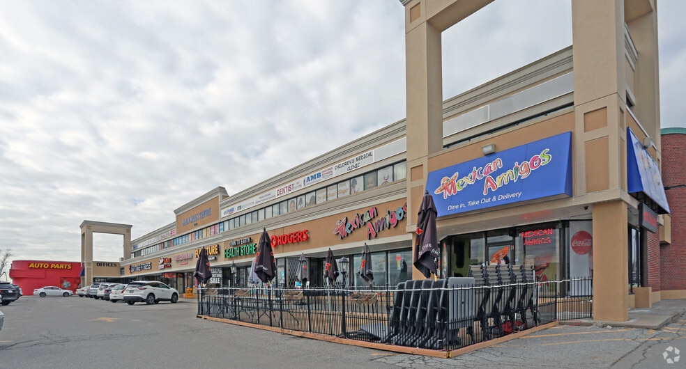 Primary Photo Of 10720 Yonge St, Richmond Hill Storefront Retail Office For Lease