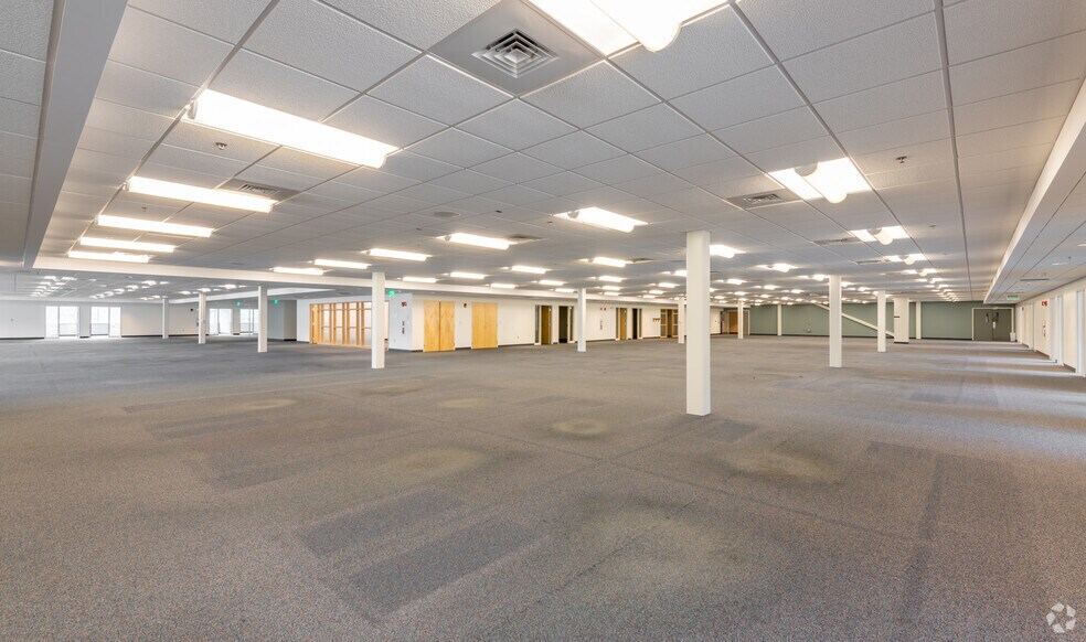 More Photos Of 121 Technology Dr, Durham Unknown For Lease