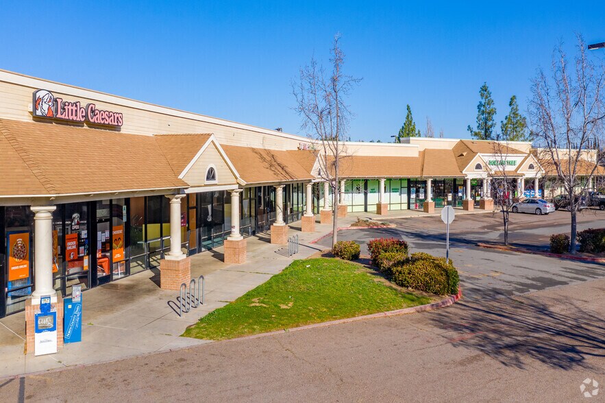 More Photos Of 1853-1855 Main St, Ramona Unknown For Lease