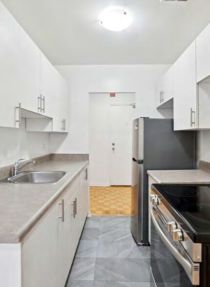 More Photos Of 165 Colborne Ave, Richmond Hill Apartments For Sale