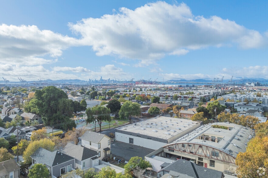 More Photos Of 1680 14th St, Oakland Warehouse For Lease