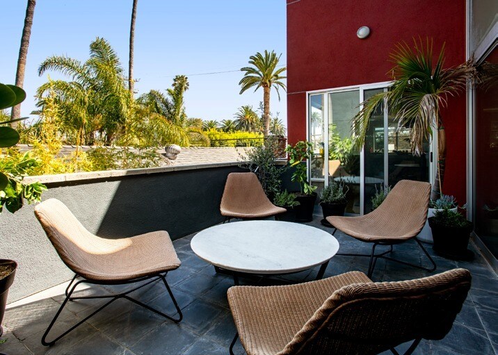 More Photos Of 1324 Abbot Kinney Blvd, Venice Specialty For Lease