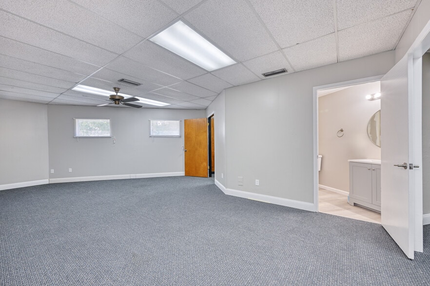 More Photos Of 5858 St Augustine Rd, Jacksonville Freestanding For Lease