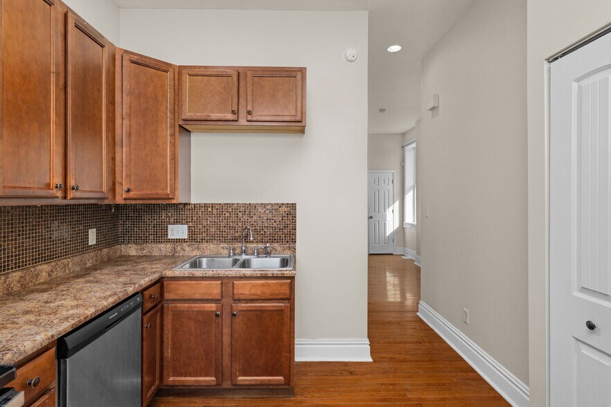 More Photos Of 3259 Minnesota Ave, Saint Louis Multifamily For Sale