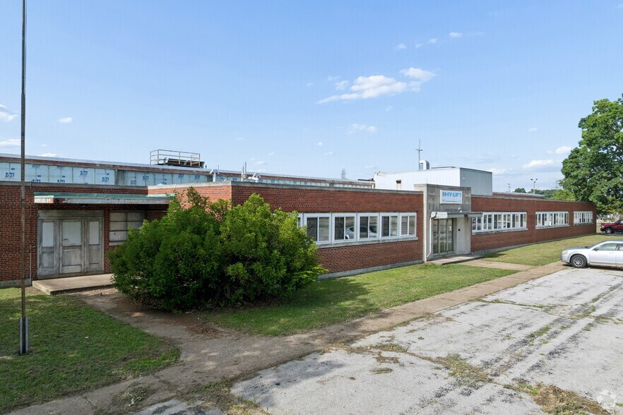 More Photos Of 1185 E Keating Ave, Muskegon Manufacturing For Sale
